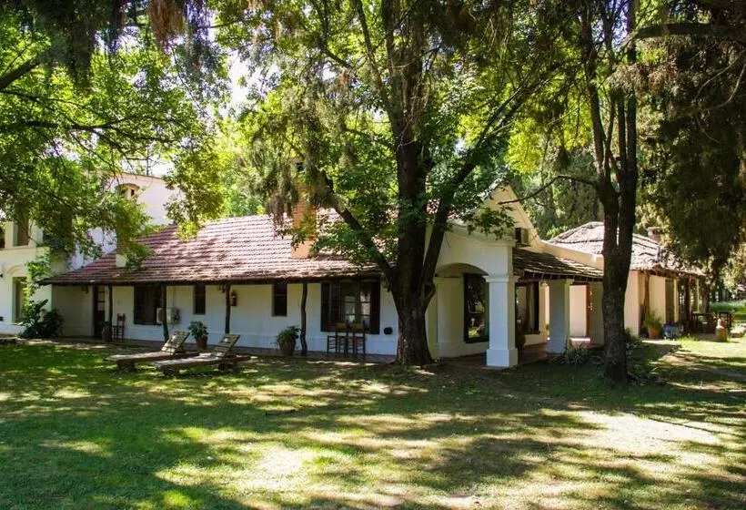 Hotelli Estancia La Cinacina