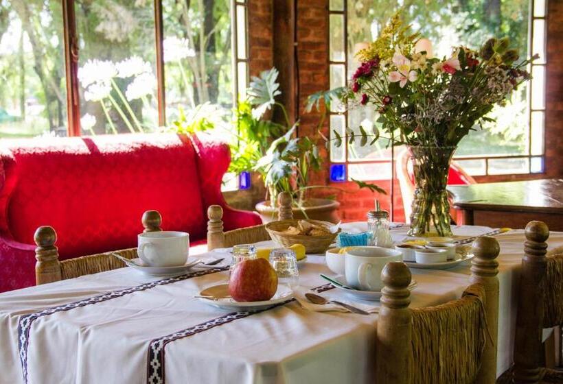 בית מלון כפרי Estancia La Cinacina