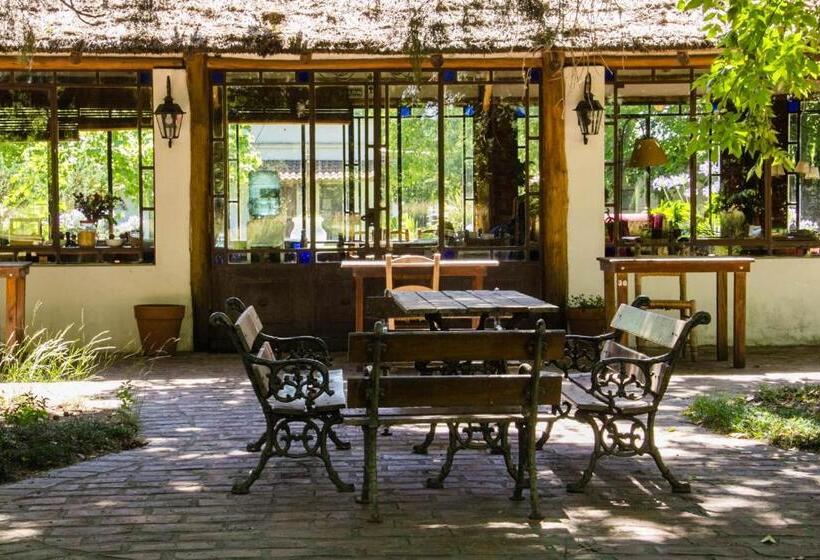 בית מלון כפרי Estancia La Cinacina