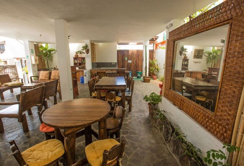 هتل Galapagos Dreams