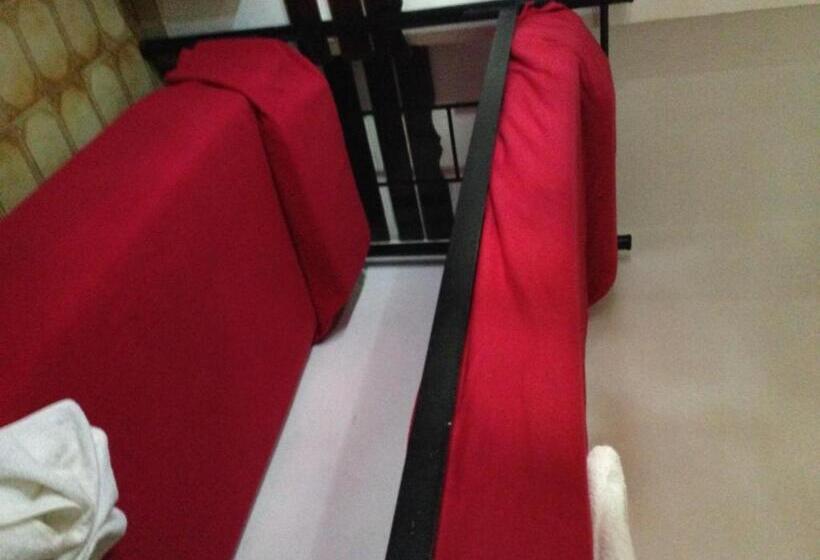 فندق Mediterraneo