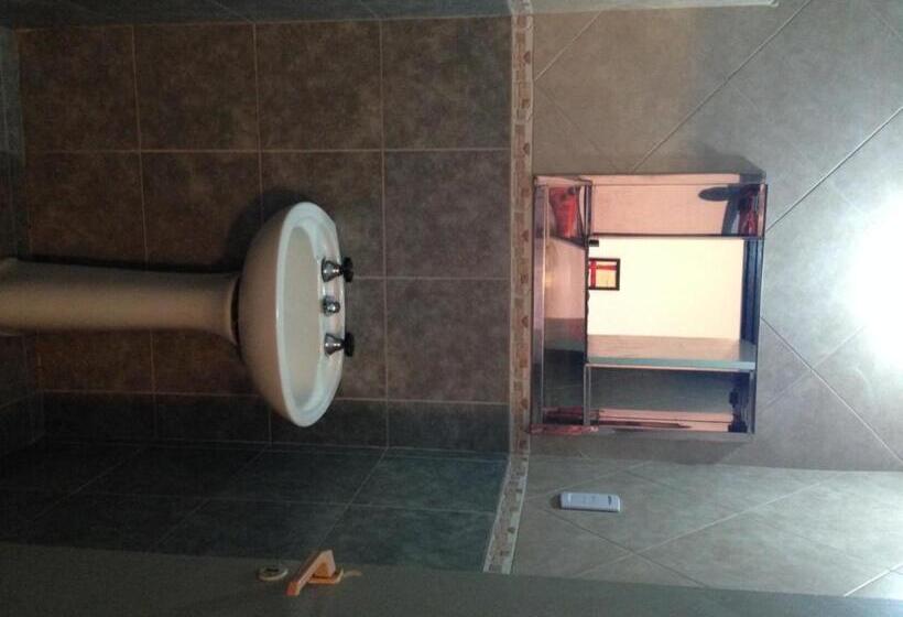 فندق Mediterraneo