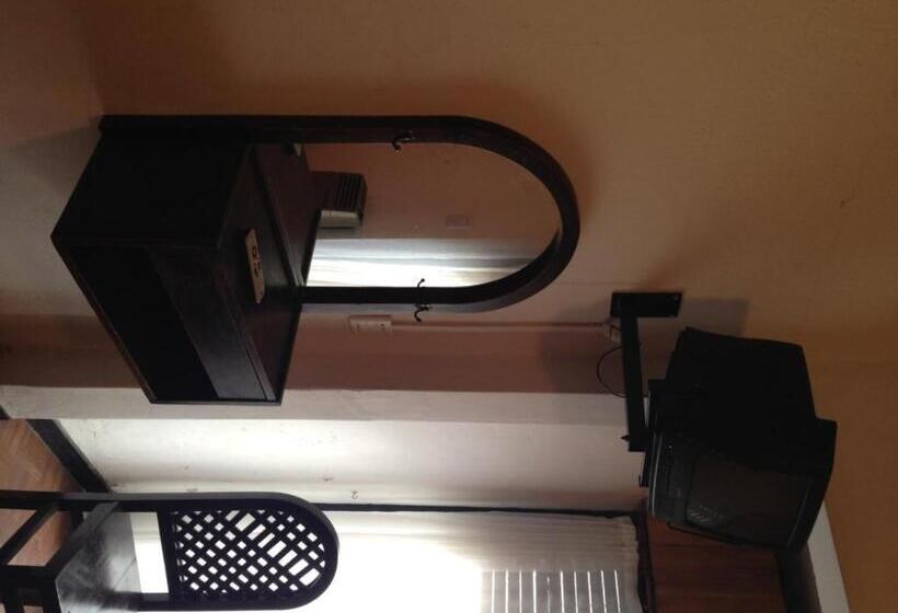 فندق Mediterraneo