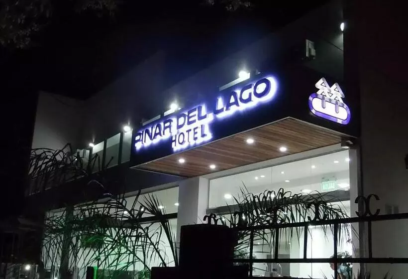 هتل Pinar Del Lago