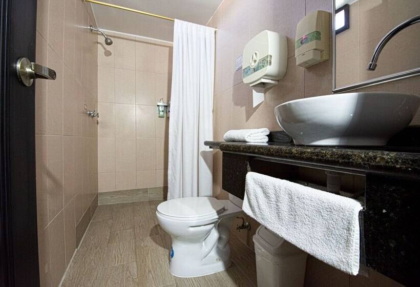 Hotel Plaza Victoria