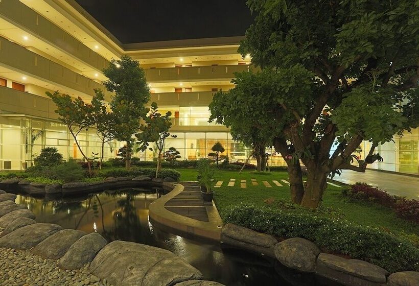 Hotel Treepark Karawang