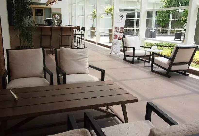 Szálloda Treepark Karawang