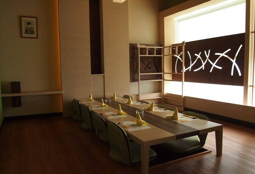 Hotel Treepark Karawang