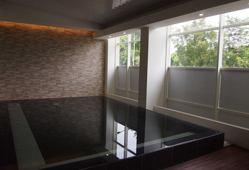 Hotel Treepark Karawang