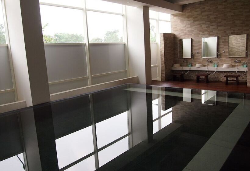 Hotel Treepark Karawang