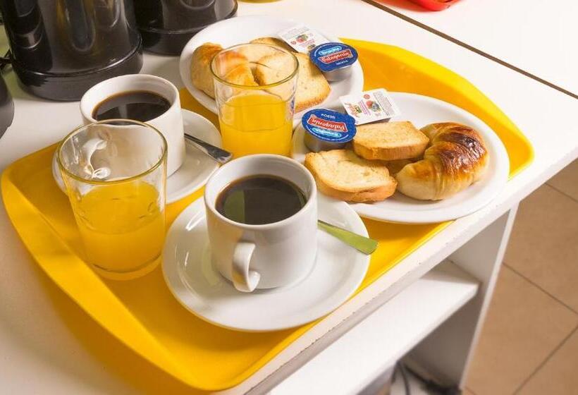 Matices Hostel Terminal