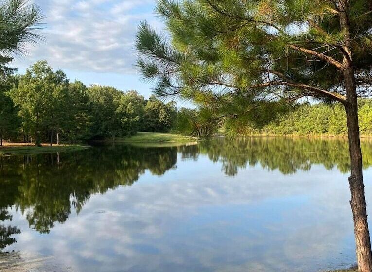 Adelines Bed And Breakfast