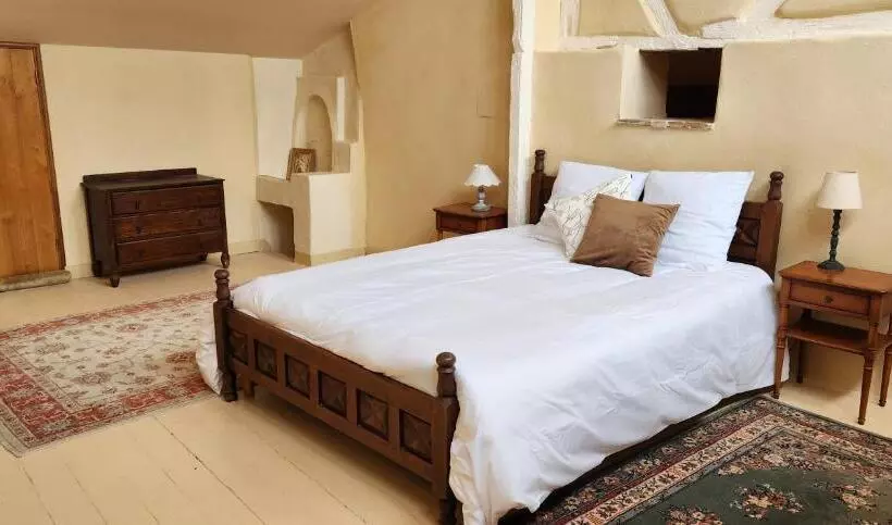 Aamiaismajoitus (B&B) La Pelisserie, Chambre D Hotes