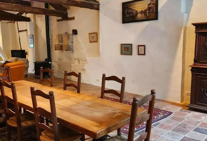 Aamiaismajoitus (B&B) La Pelisserie, Chambre D Hotes