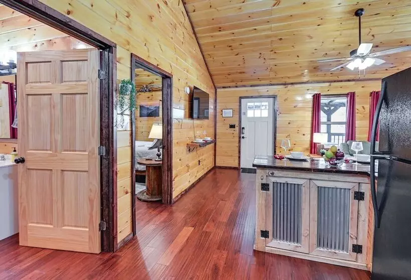 Private Hot Tub: Dog Friendly Red River Gorge Home