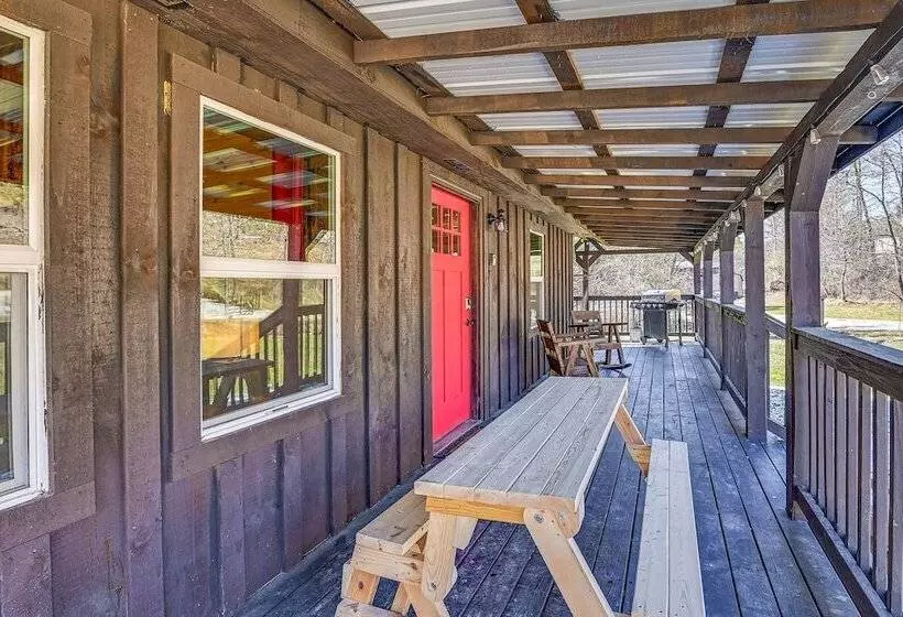 Private Hot Tub: Dog Friendly Red River Gorge Home