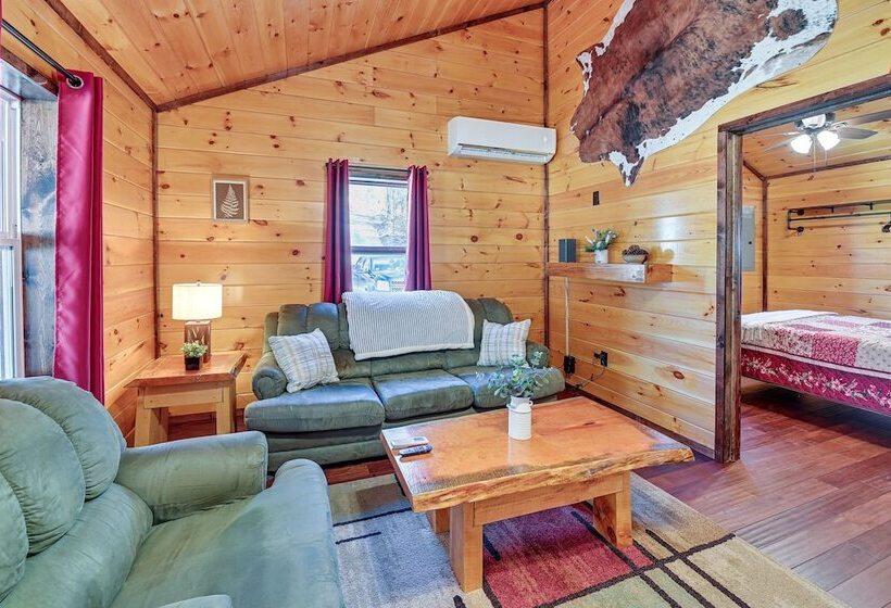 Private Hot Tub: Dog Friendly Red River Gorge Home