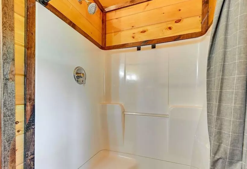 Private Hot Tub: Dog Friendly Red River Gorge Home
