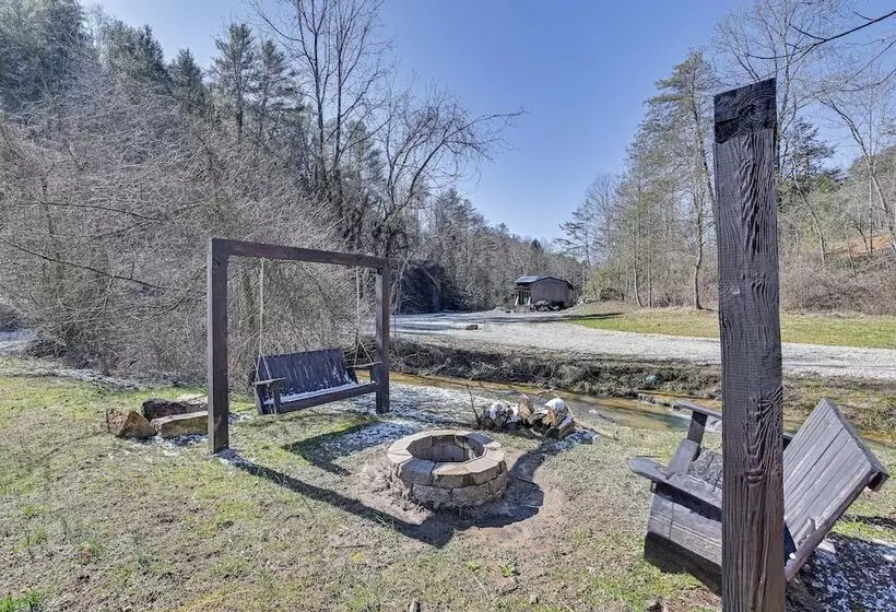 Private Hot Tub: Dog Friendly Red River Gorge Home