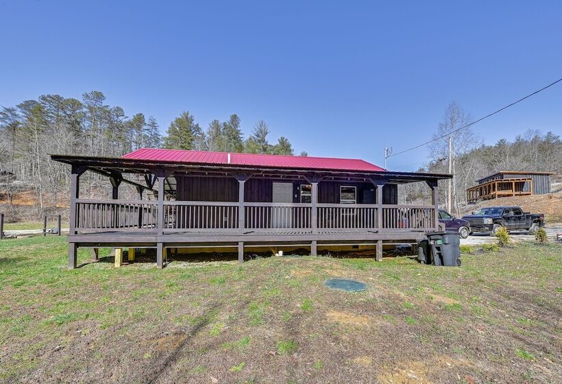 Private Hot Tub: Dog Friendly Red River Gorge Home