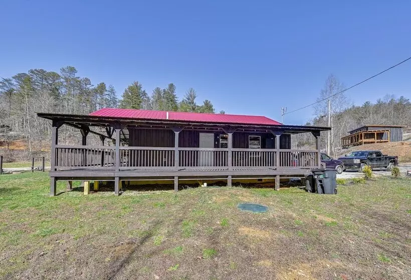 Private Hot Tub: Dog Friendly Red River Gorge Home