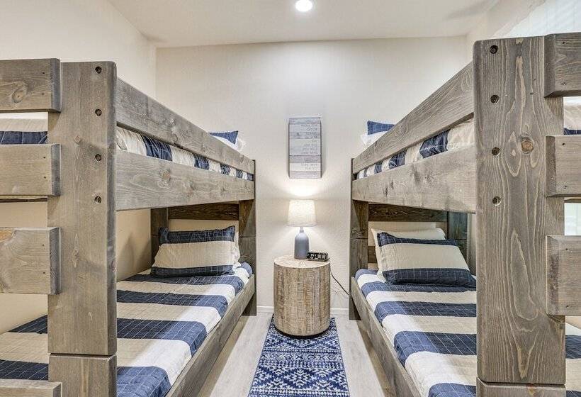 Chic Waddell Home W/ Private Pool & Game Room!