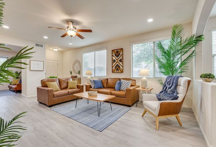 Chic Waddell Home W/ Private Pool & Game Room!