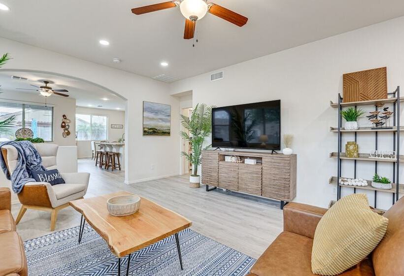 Chic Waddell Home W/ Private Pool & Game Room!