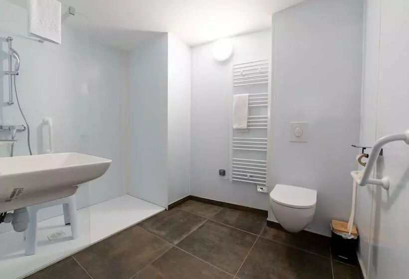 Hotelli Hôtel Des Docks