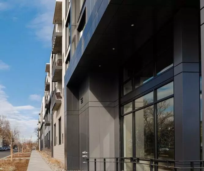 Sonder At Skyline