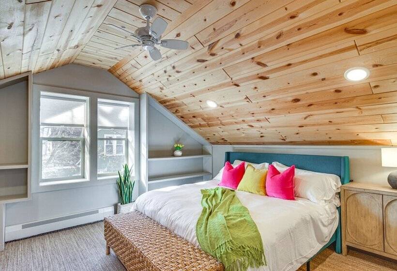 Spacious Detroit Lakes Home: Walk To Downtown!