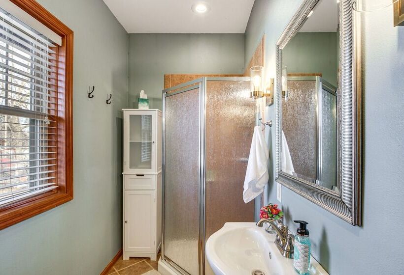 Spacious Detroit Lakes Home: Walk To Downtown!