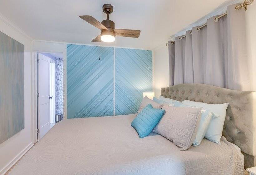 Waterfront Shelby Home W/ Fireplace & Scenic Decks