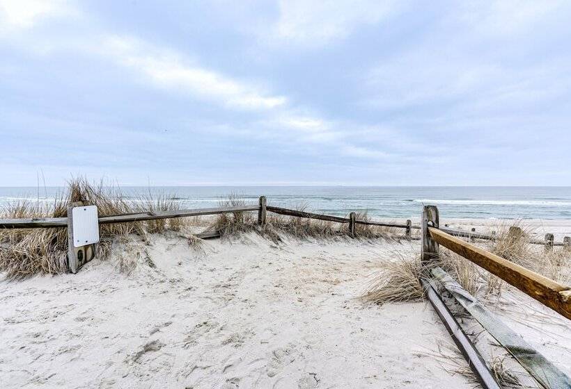 Beachfront Lavallette Home 2 Mi To Casino Pier!