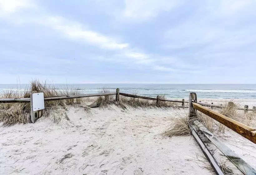 Beachfront Lavallette Home   2 Mi To Casino Pier!
