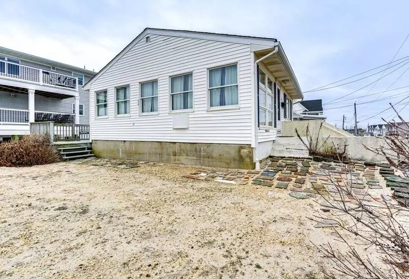 Beachfront Lavallette Home   2 Mi To Casino Pier!