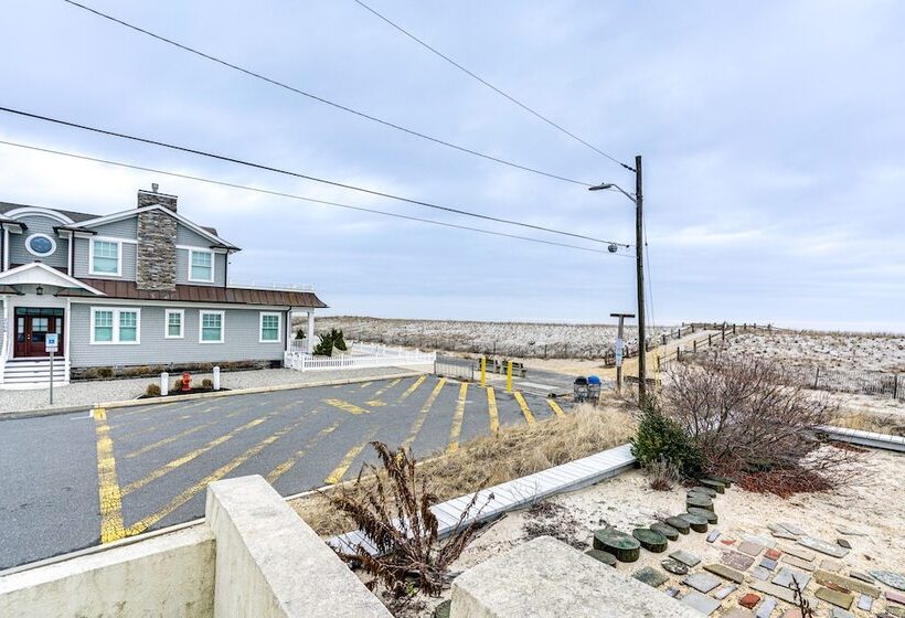Beachfront Lavallette Home 2 Mi To Casino Pier!
