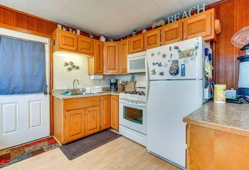 Beachfront Lavallette Home   2 Mi To Casino Pier!