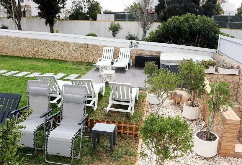 تختخواب و صبحانه Aparts & Suites Summer Cascade Alvor
