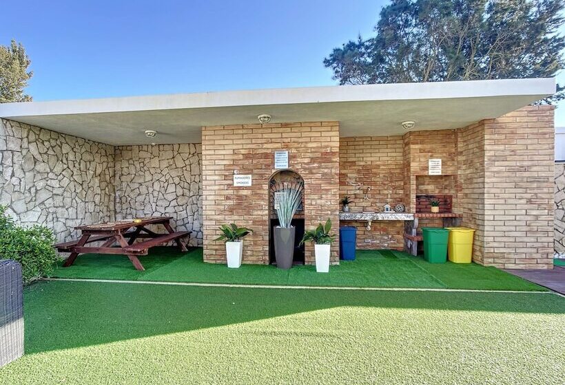 تختخواب و صبحانه Aparts & Suites Summer Cascade Alvor