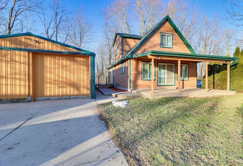Brooklyn Cottage W/ Dock   Steps To Wamplers Lake!