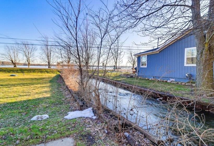 Brooklyn Cottage W/ Dock   Steps To Wamplers Lake!