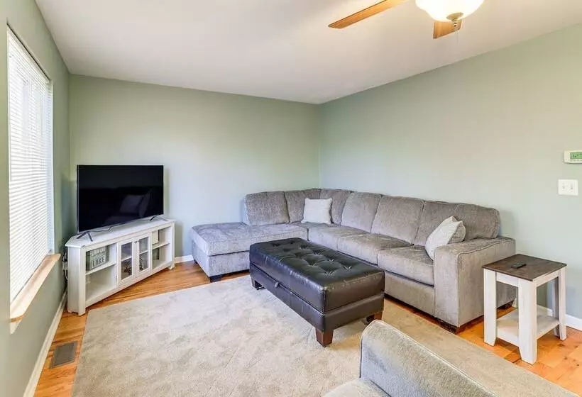 Brooklyn Cottage W/ Dock   Steps To Wamplers Lake!