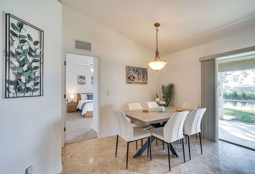 Canal Front Cape Coral Home W/ Fire Pit, By Beach!