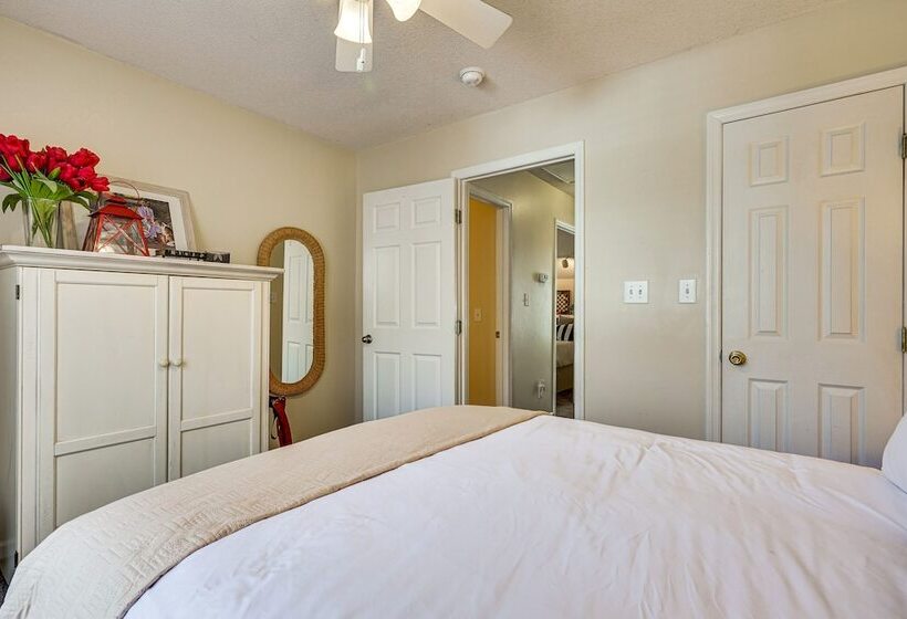 Charleston Home: Game Room, Large Deck & 2 Grills!