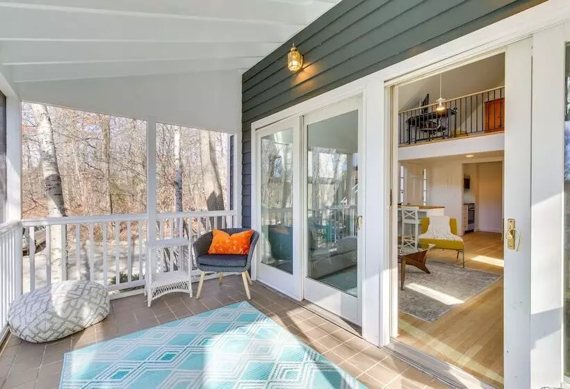 Dreamy Hudson Valley Cottage W/ State Park Views