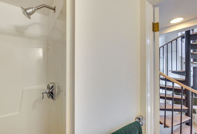 Dreamy Hudson Valley Cottage W/ State Park Views