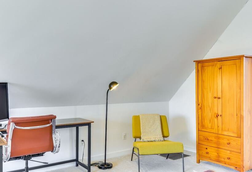 Dreamy Hudson Valley Cottage W/ State Park Views