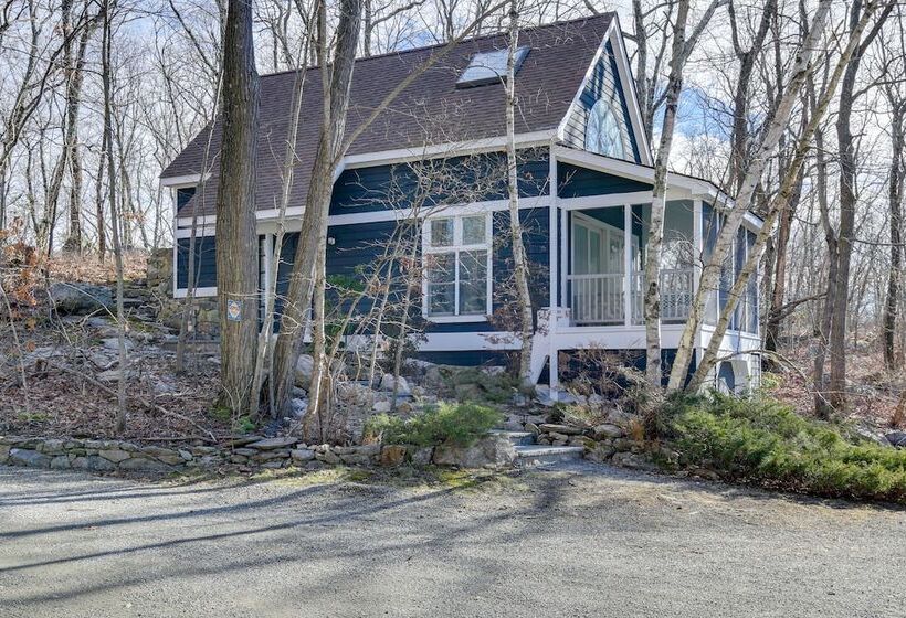 Dreamy Hudson Valley Cottage W/ State Park Views