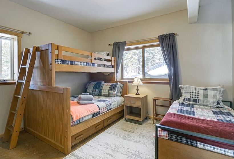 Fairplay Cabin W/ Mountain Views On 9 Acres!